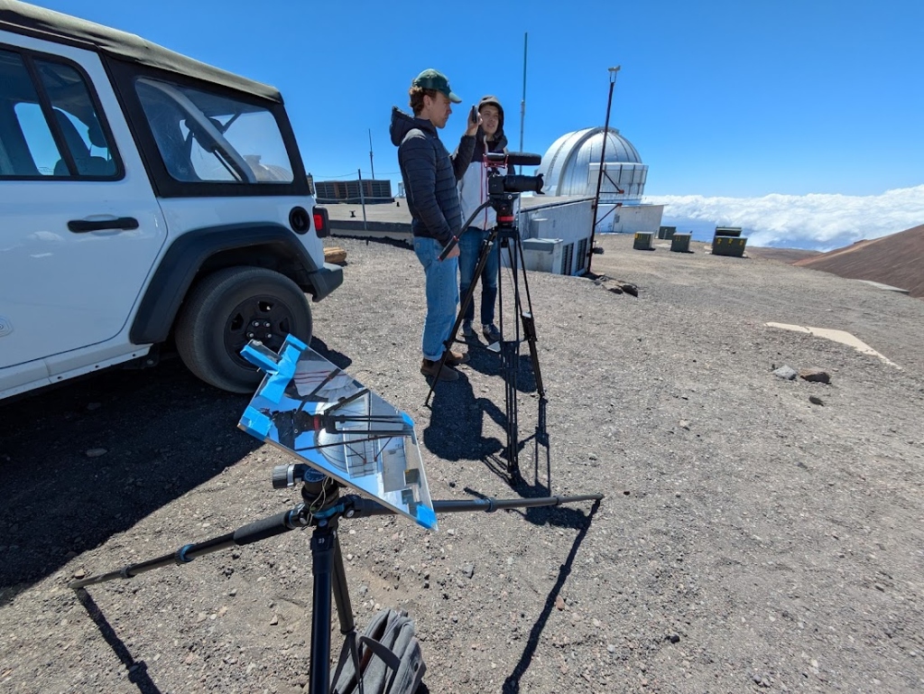 Field test of mirror heliostat array at observatory